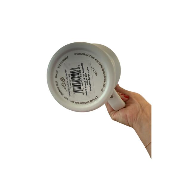 Stanley Cream Adventure  Insulated Quencher H2.0 Travel Tumbler with Handle 40oz - Picture 5 of 5